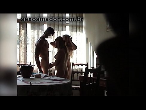 ❤️ यौन साथीहरूले एक विशाल मानिस र उहाँसँग थ्रीसमलाई निम्तो दिन्छन् ❌  सेक्स  ❤