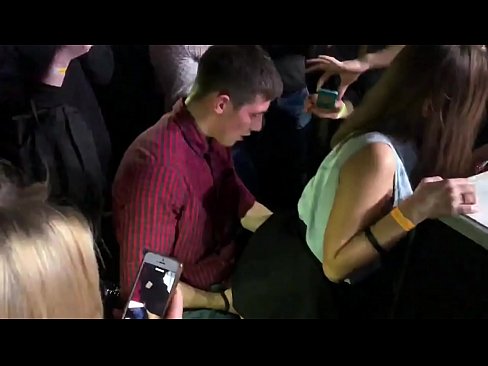 ❤️ एक रूसी नाइट क्लब मा वास्तविक सेक्स। 18 वर्षीया रूसी युवतीले एक नाइट क्लबमा गुदद्वार र योनीमा चुदाइ ❌  सेक्स  ❤